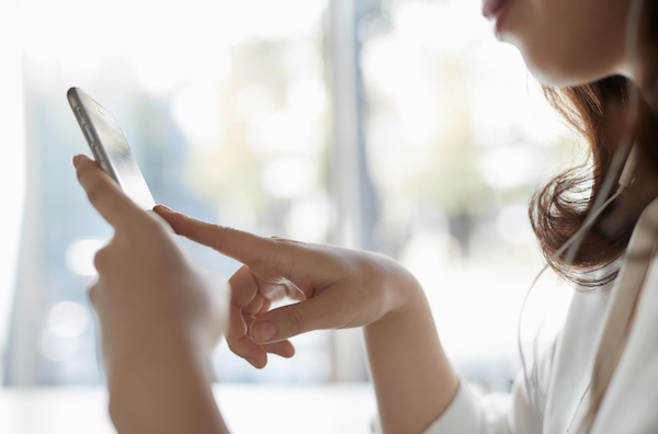 アラフォー婚活女性、自分からメッセージを送ることで関係復活